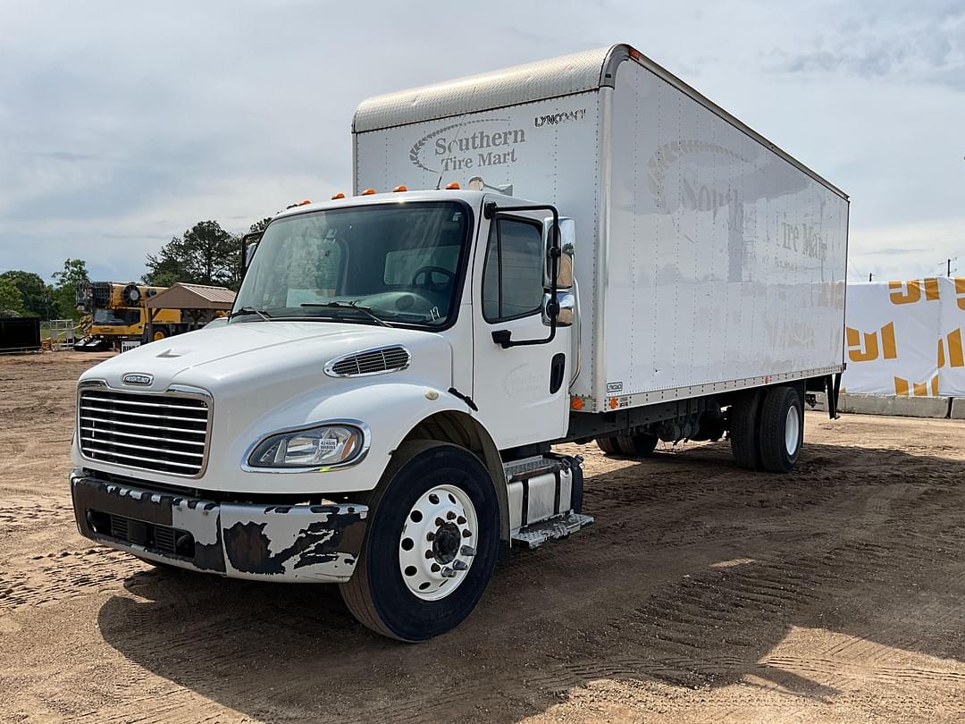 Image of Freightliner M2 Primary image