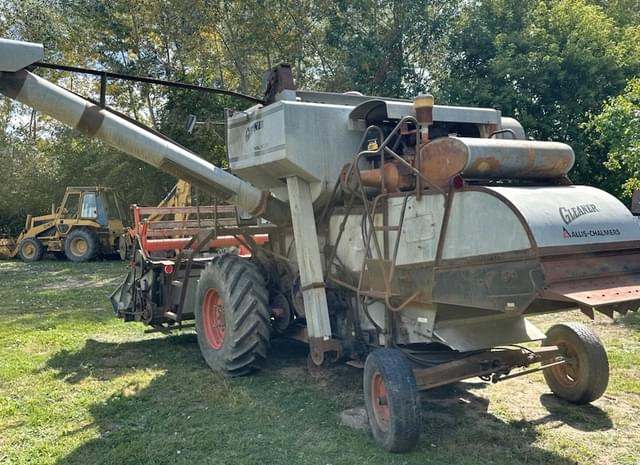 Image of Gleaner C2 equipment image 2