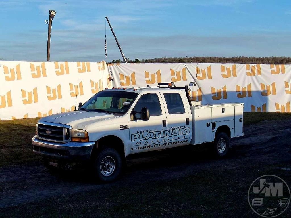 2000 Ford F-350 Equipment Image0