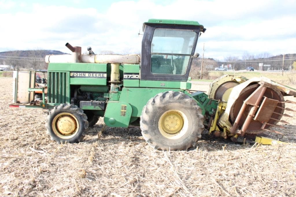 Image of John Deere 5730 Primary image