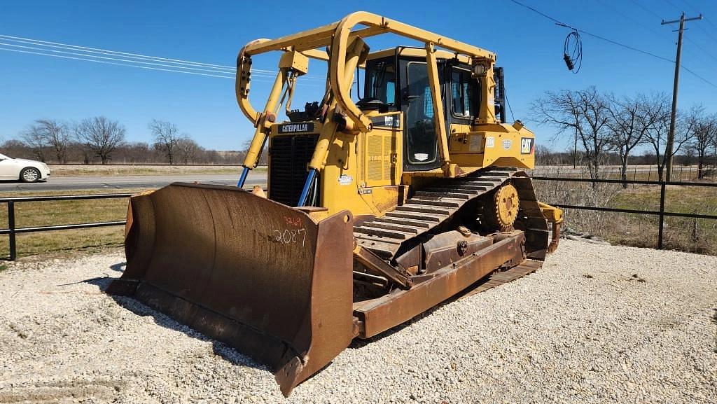 Image of Caterpillar D6T XW Primary image