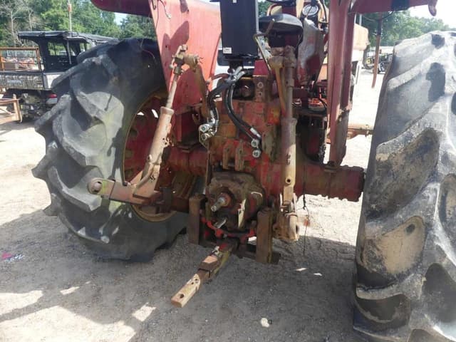 Image of International Harvester 966 equipment image 3