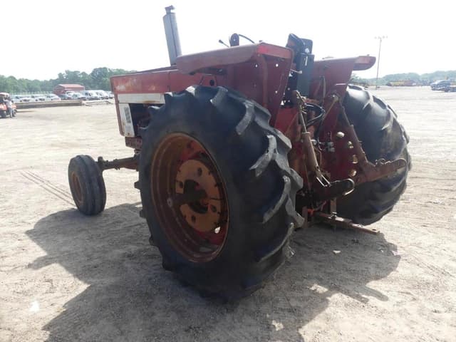 Image of International Harvester 966 equipment image 4