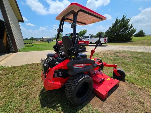 Image of Gravely Pro-Turn 600 equipment image 4