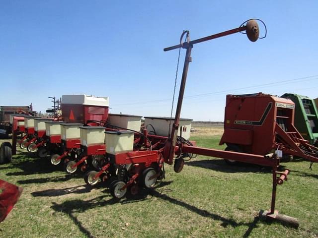 Image of International Harvester 800 Cyclo Air equipment image 1