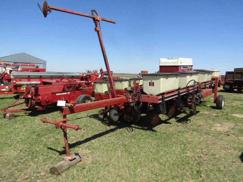 Image of International Harvester 800 Cyclo Air Primary image