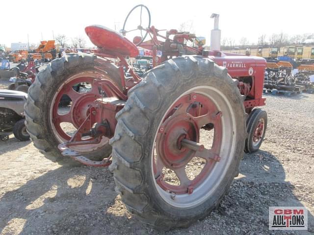 Image of Farmall Super H equipment image 3