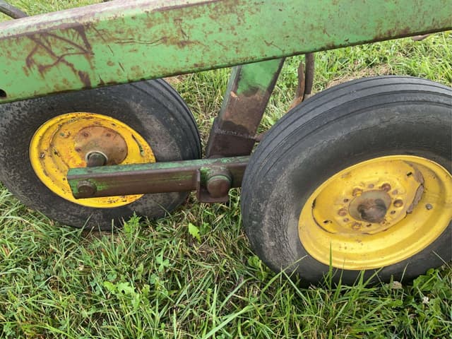 Image of John Deere 1600 equipment image 3