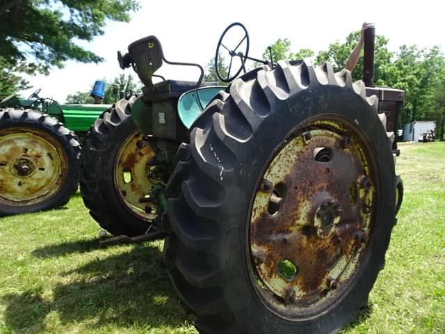 Image of John Deere 60 equipment image 3