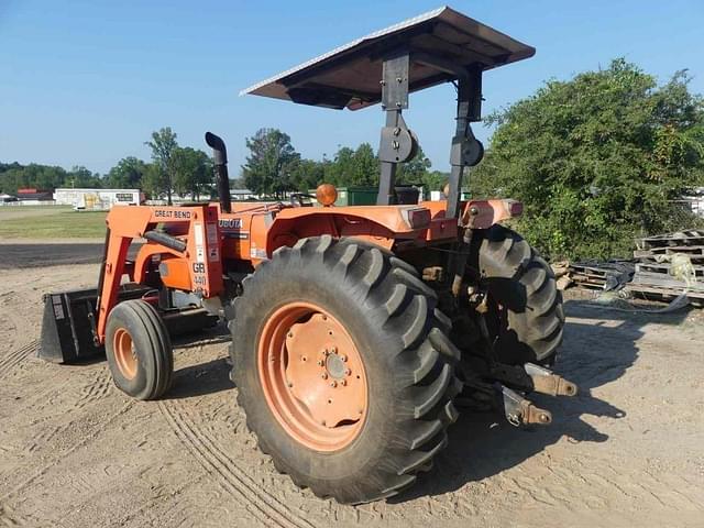 Image of Kubota M8200 equipment image 4