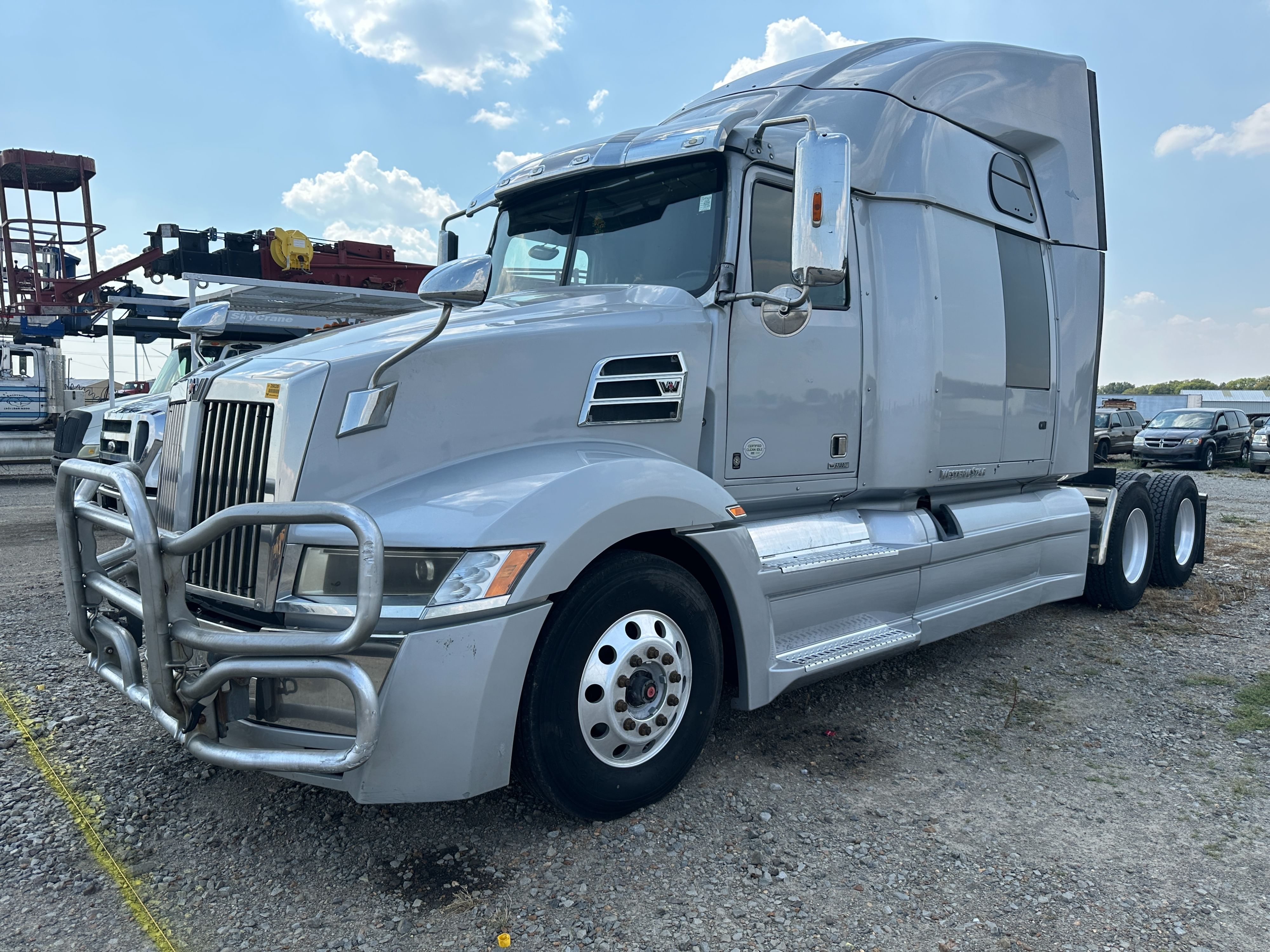 2018 Western Star 5700 Equipment Image0