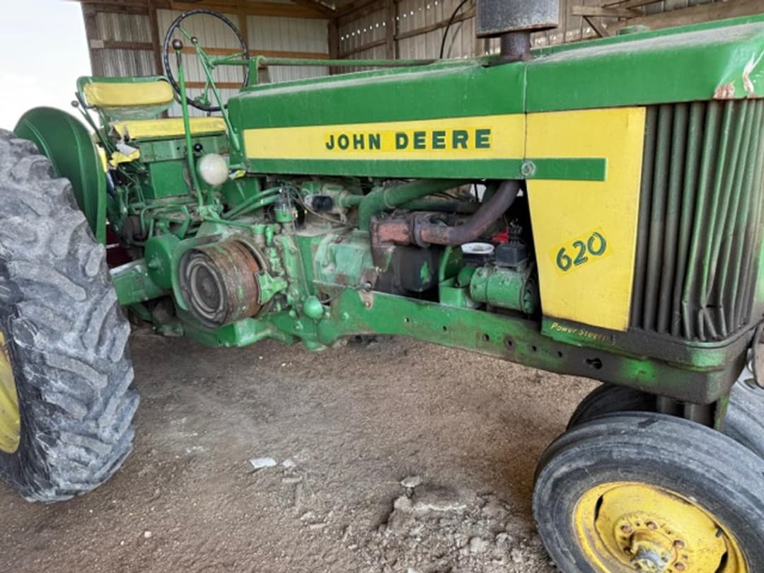 Image of John Deere 620 Primary image