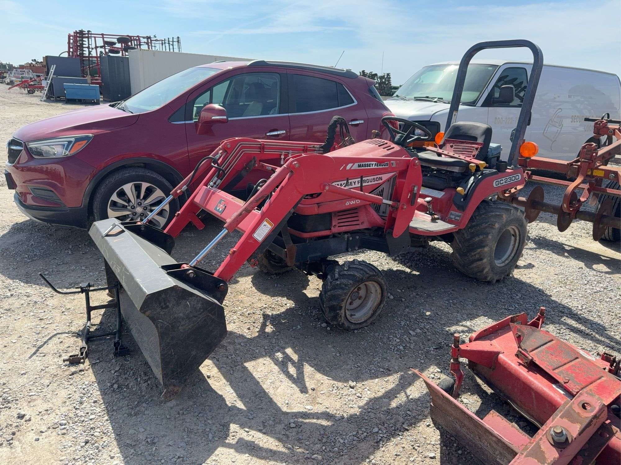 Massey Ferguson GC2300 Equipment Image0