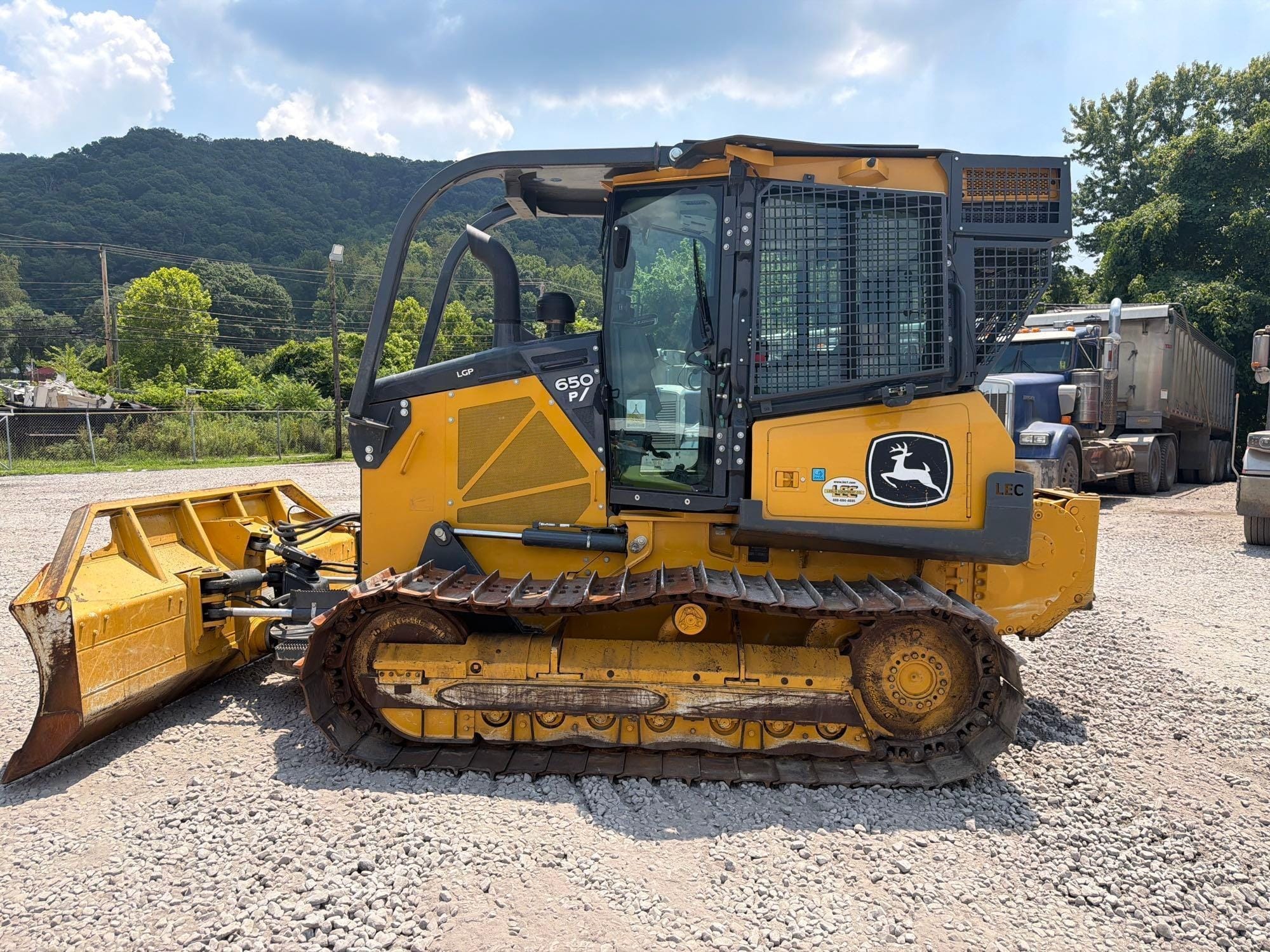 2024 John Deere 650P Equipment Image0