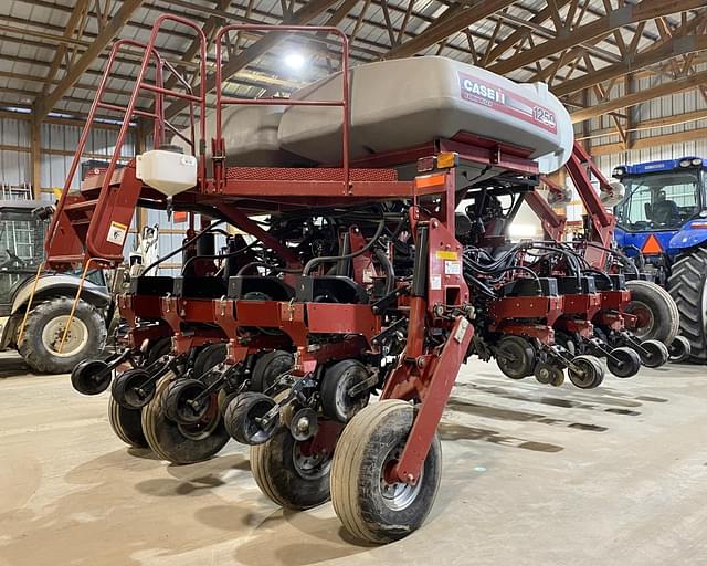 Image of Case IH 1250 equipment image 2