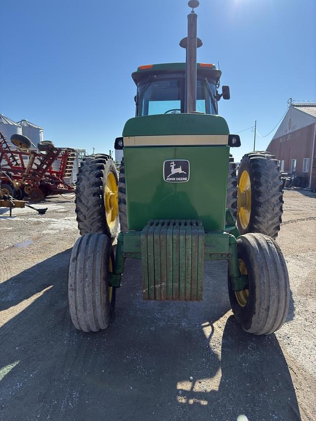 Image of John Deere 4840 equipment image 3