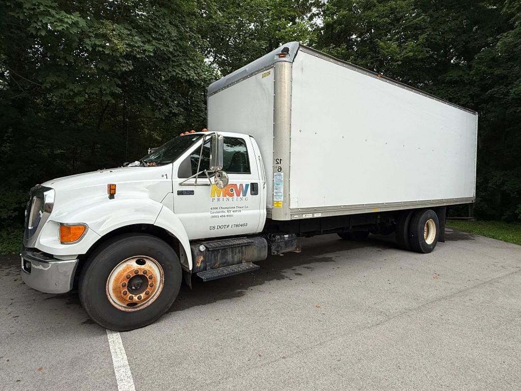 Image of Ford F-650 Primary image