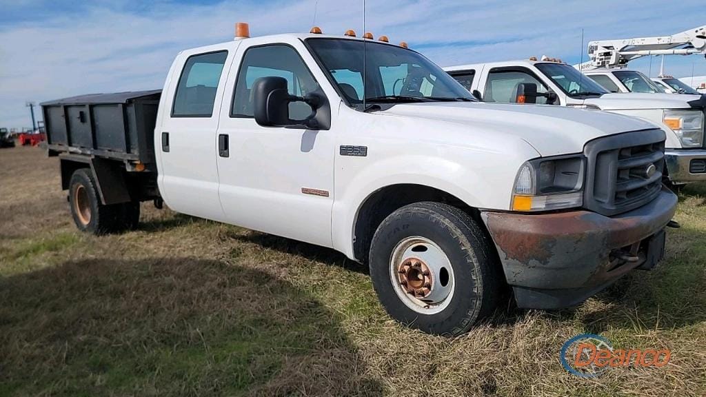 2003 Ford F-350 Equipment Image0