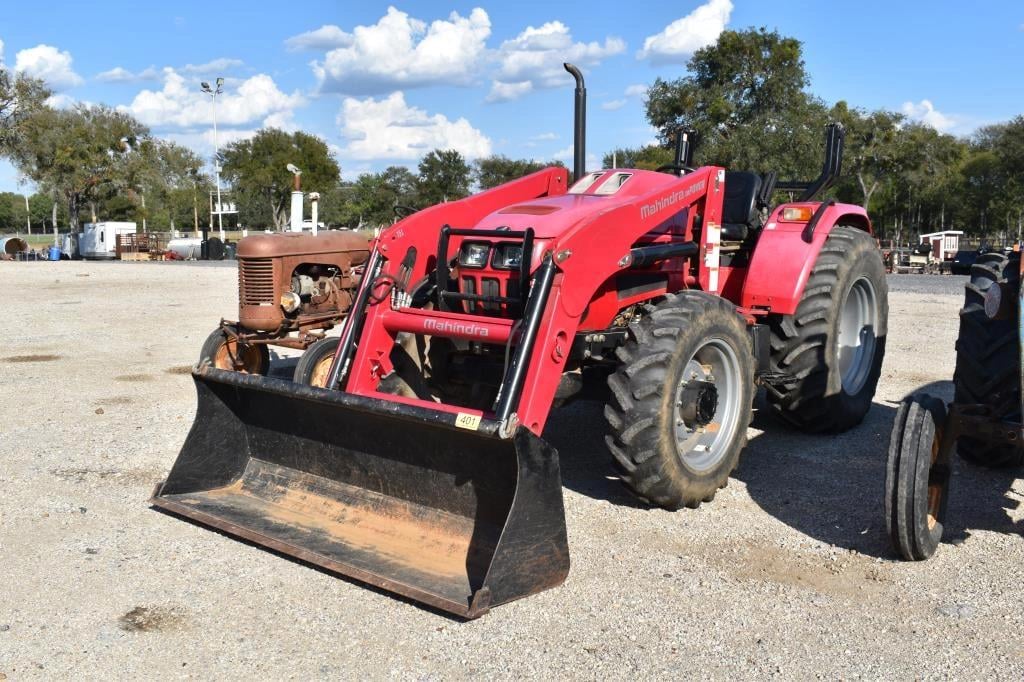 Mahindra mPower 75 Equipment Image0