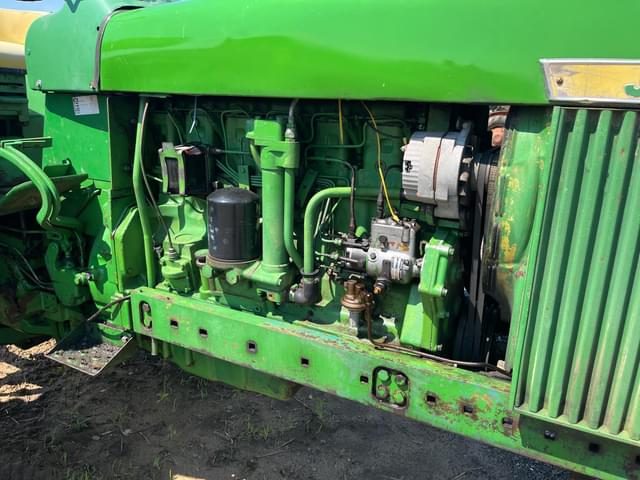 Image of John Deere 4320 equipment image 3
