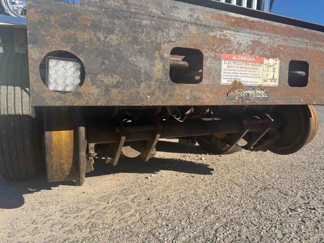 Image of International 7400 equipment image 2