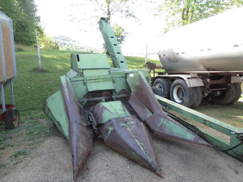 Main image John Deere 300