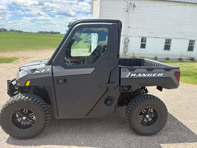 Image of Polaris Ranger XP 1000 equipment image 2