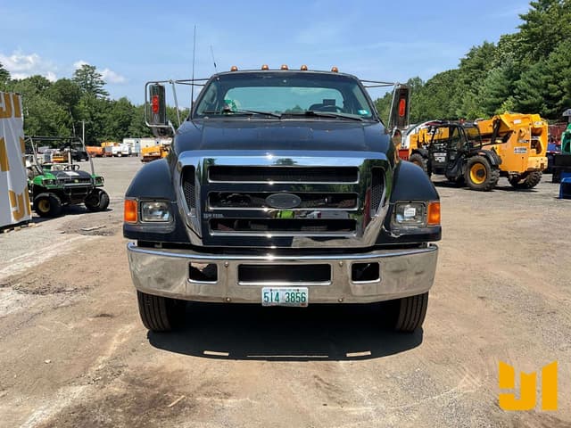 Image of Ford F-650 equipment image 1