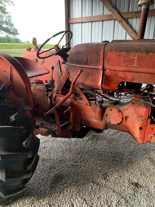 Image of Allis Chalmers D17 equipment image 2