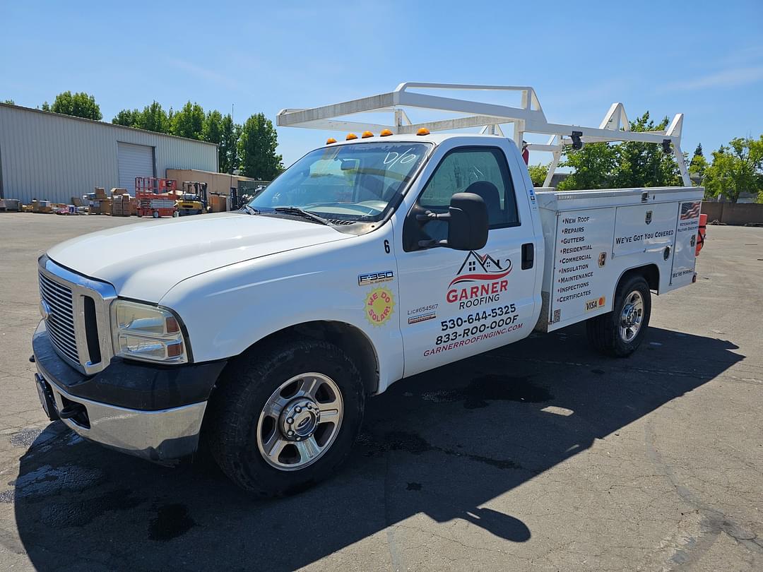 Image of Ford F-350 Primary image