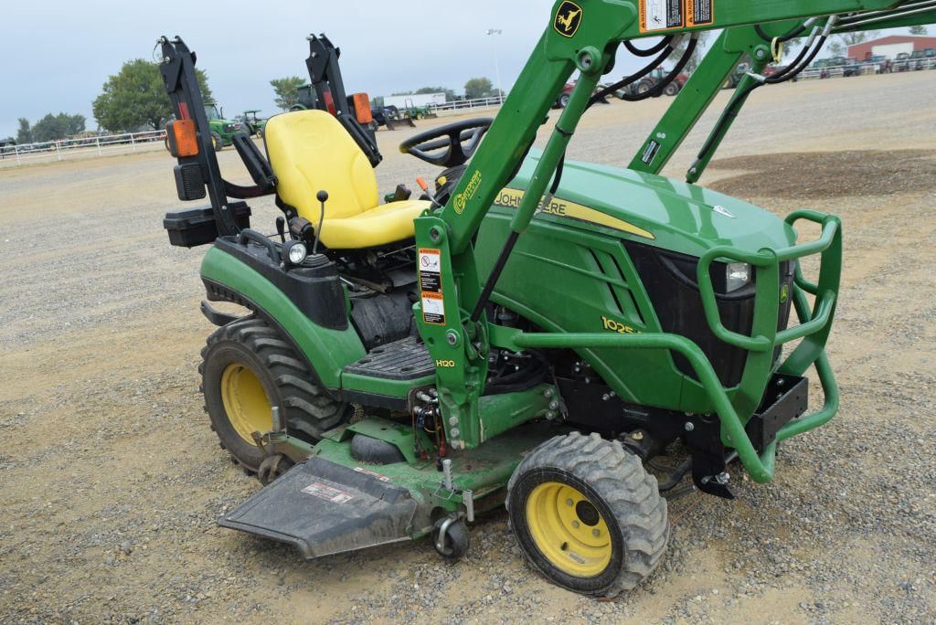 Main image John Deere 1025R