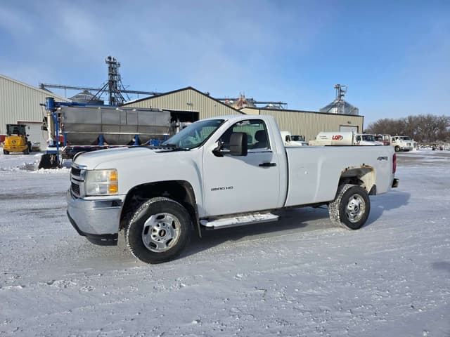Image of Chevrolet 2500HD equipment image 2