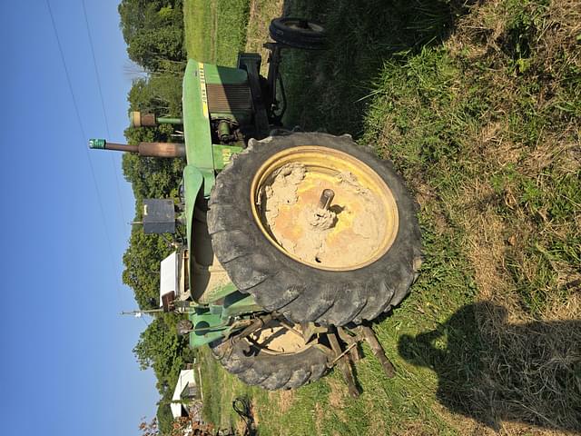 Image of John Deere 3020 equipment image 3