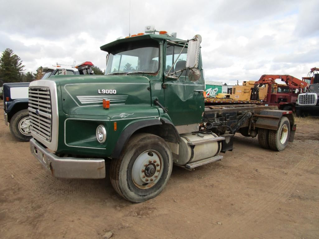 Main image Ford L9000