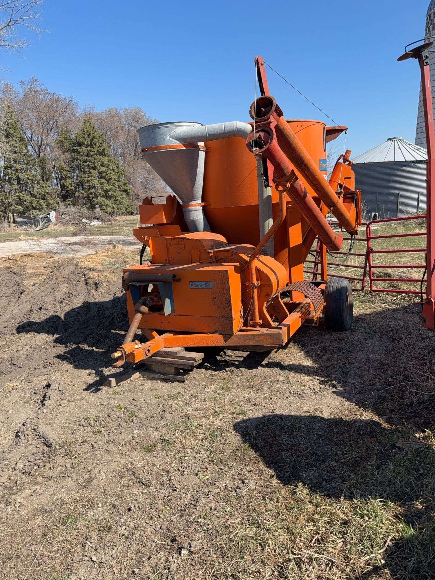 Bear Cat 1250 Equipment Image0