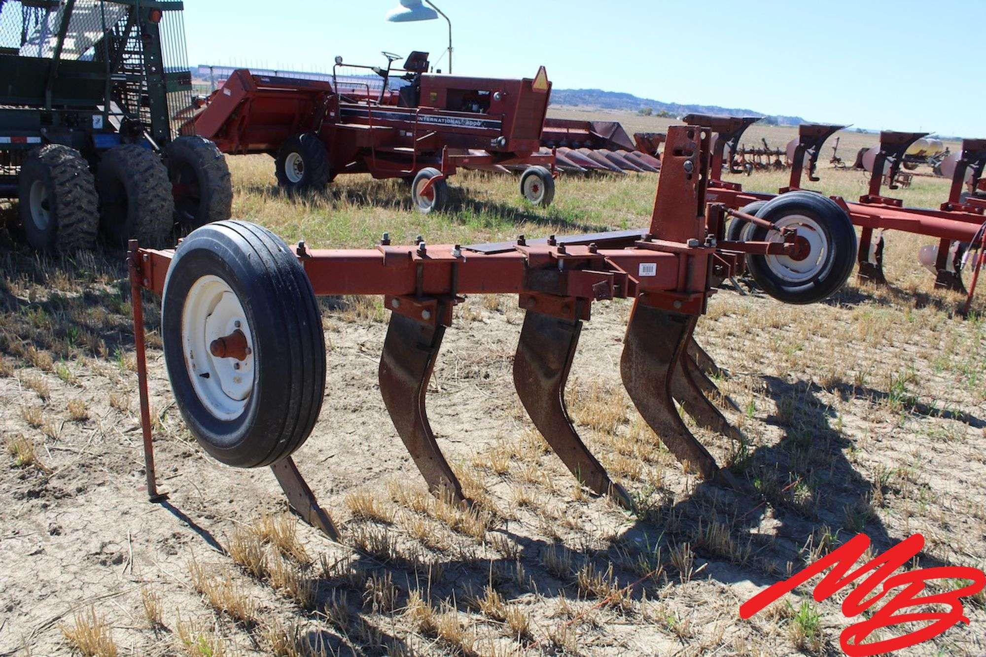 Main image International Harvester 10