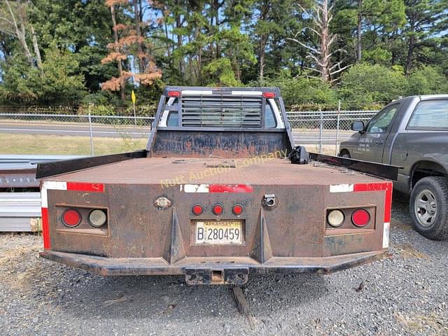 Image of Ford F-350 equipment image 3