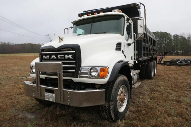 Image of Mack Granite equipment image 1