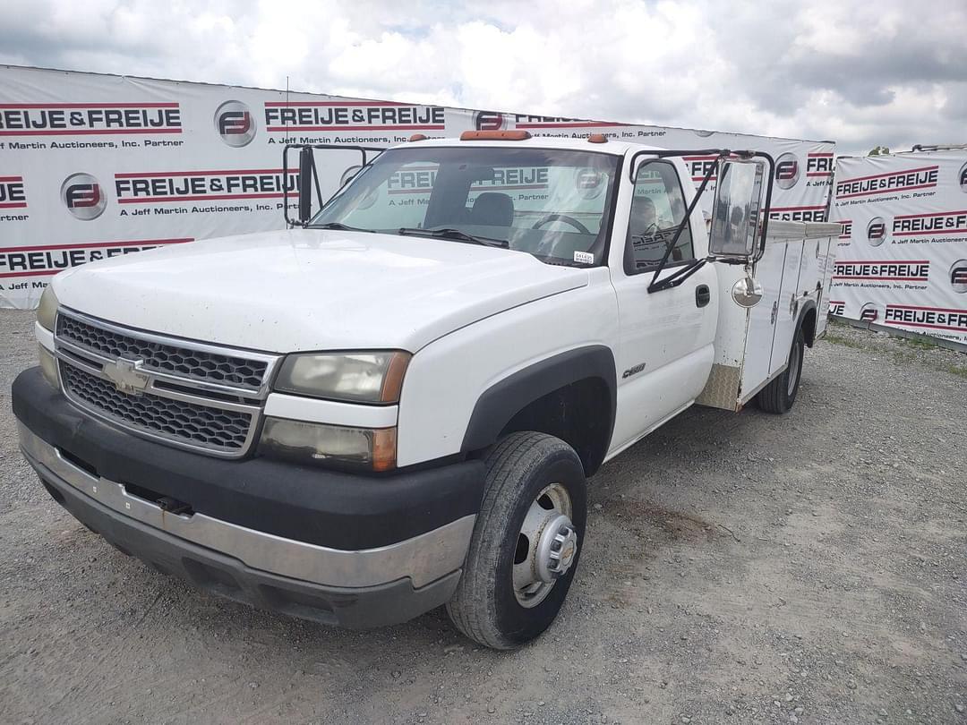 Image of Chevrolet 3500 Primary image