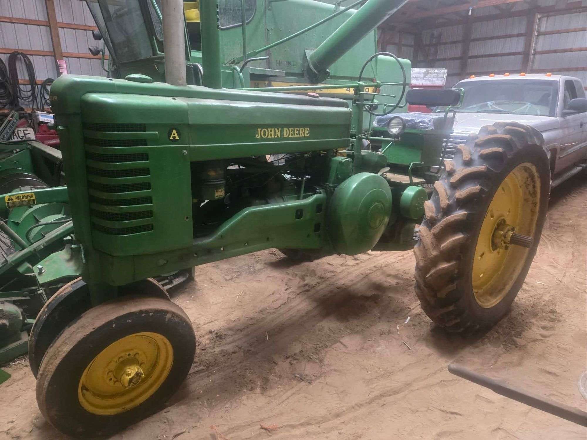 John Deere A Equipment Image0