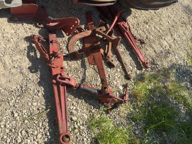 Image of Belarus 520 equipment image 4