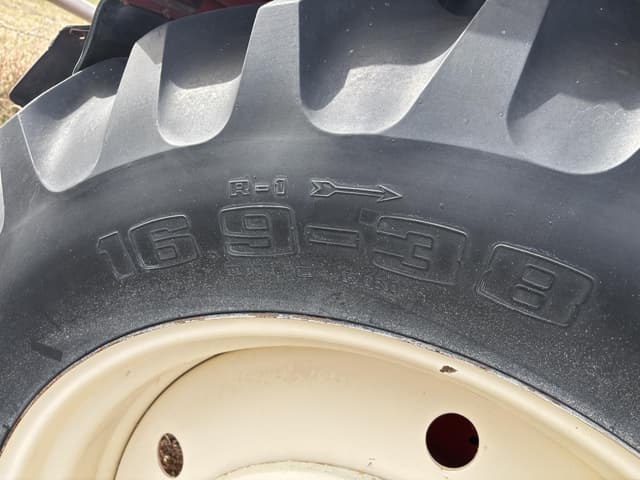 Image of Belarus 805 equipment image 2