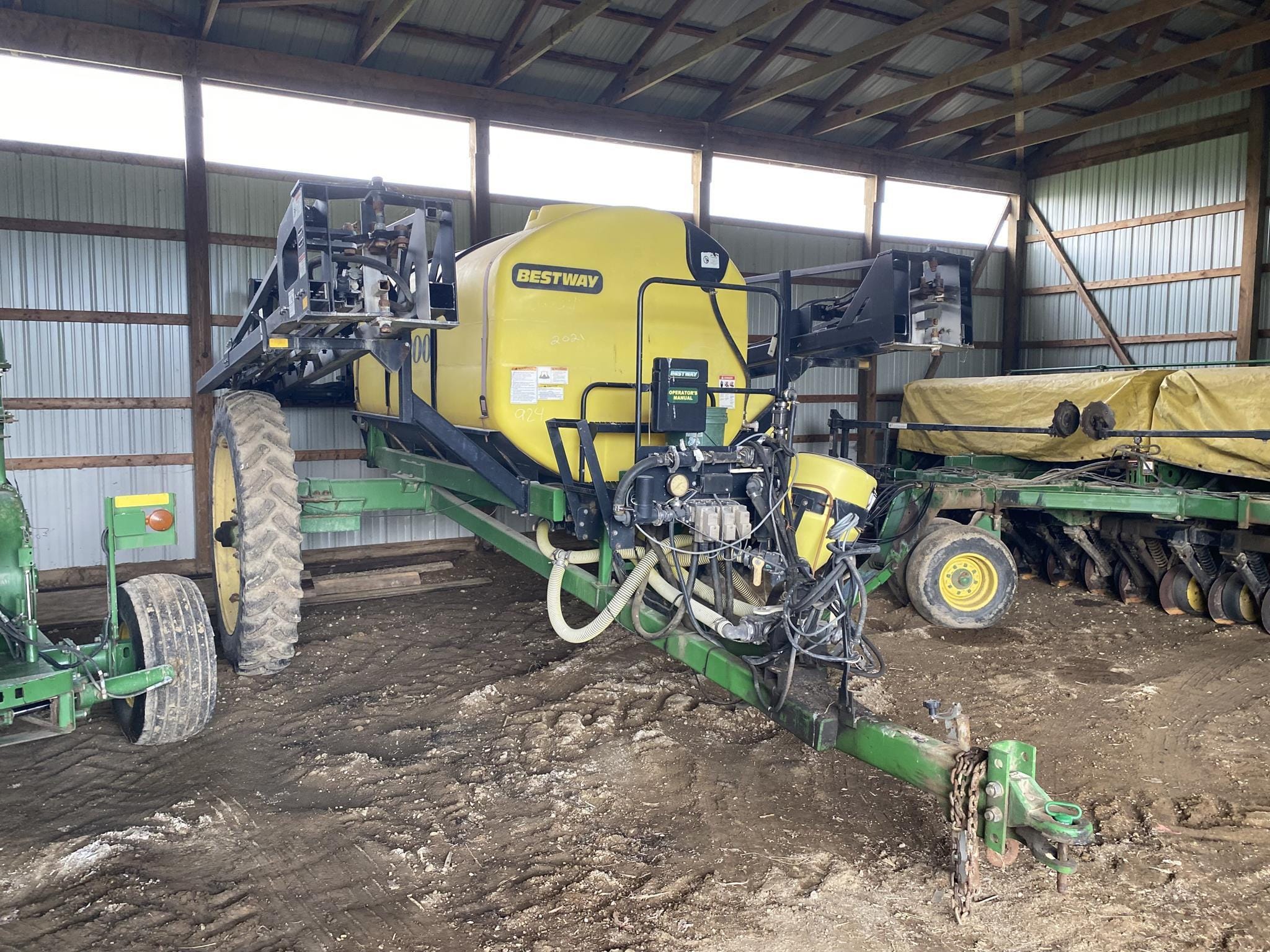 Bestway 1200 Equipment Image0