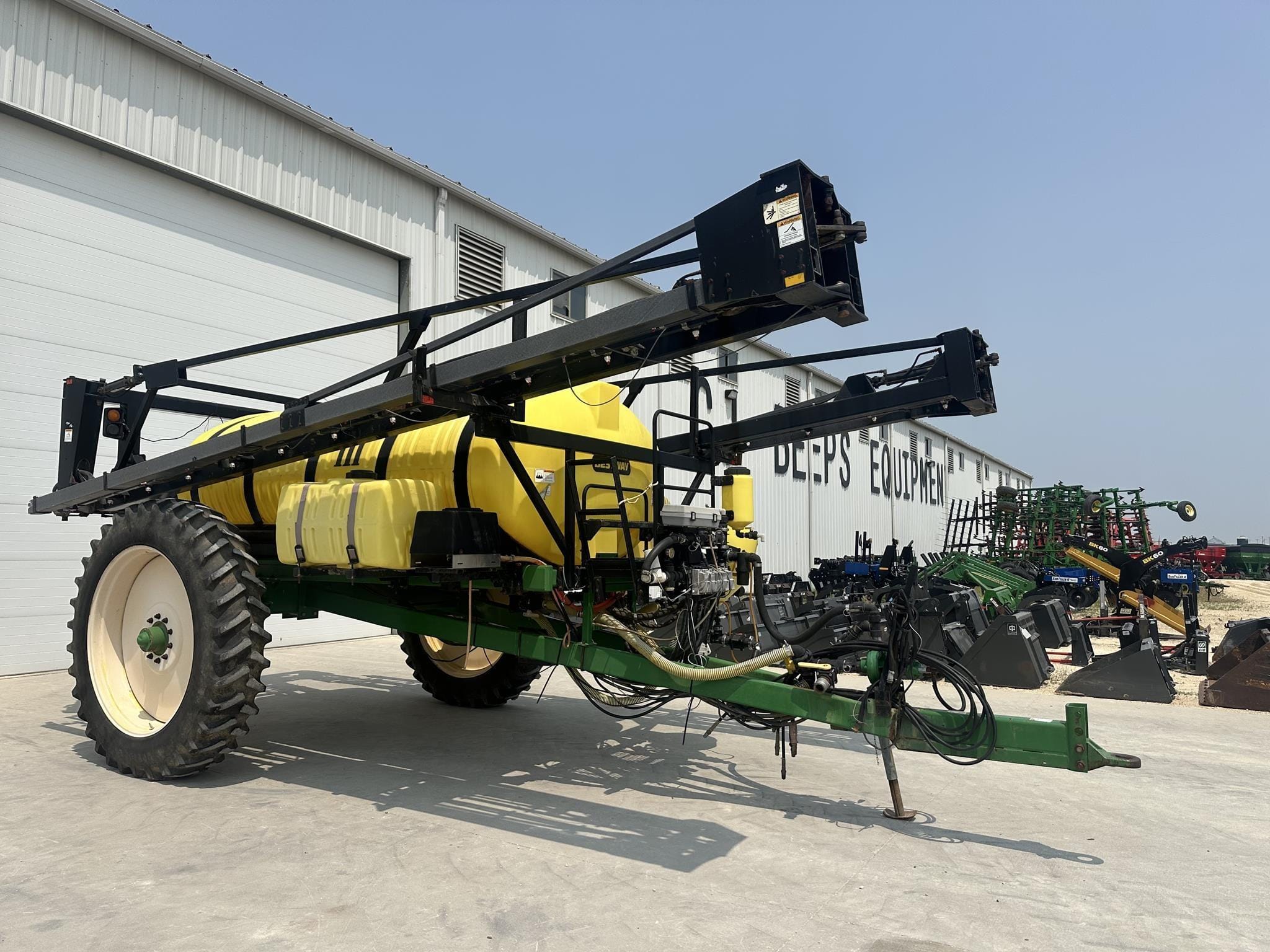 Bestway Field Pro III 1600 Equipment Image0