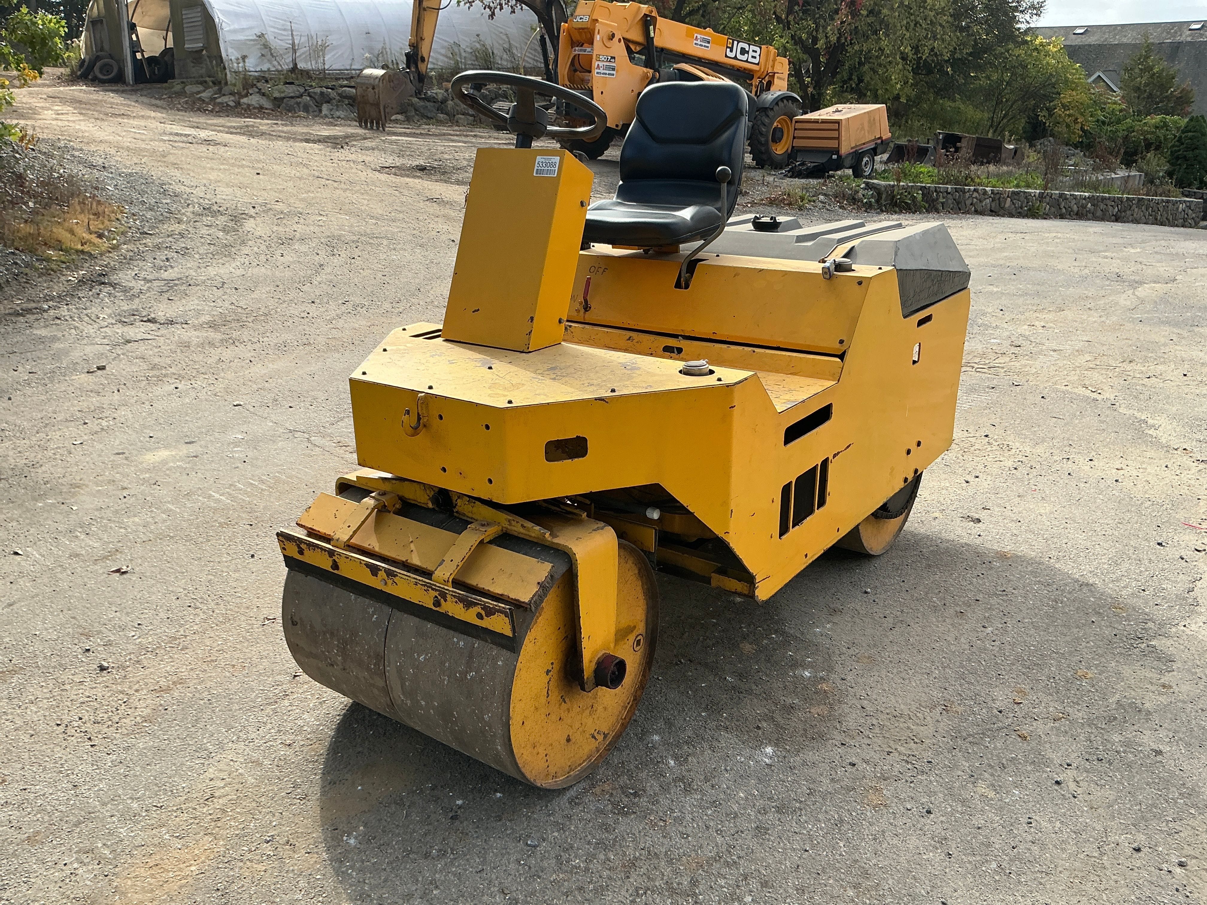 Beuthling B200 Equipment Image0