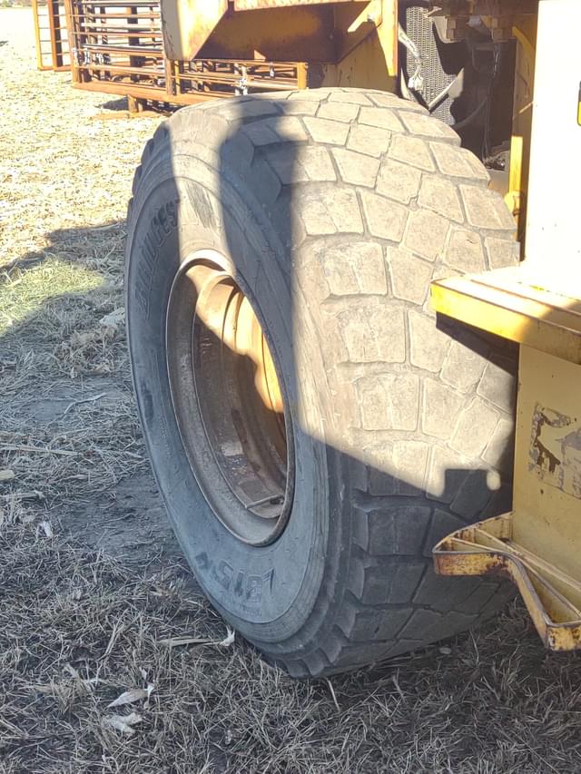 Image of John Deere 84 equipment image 4