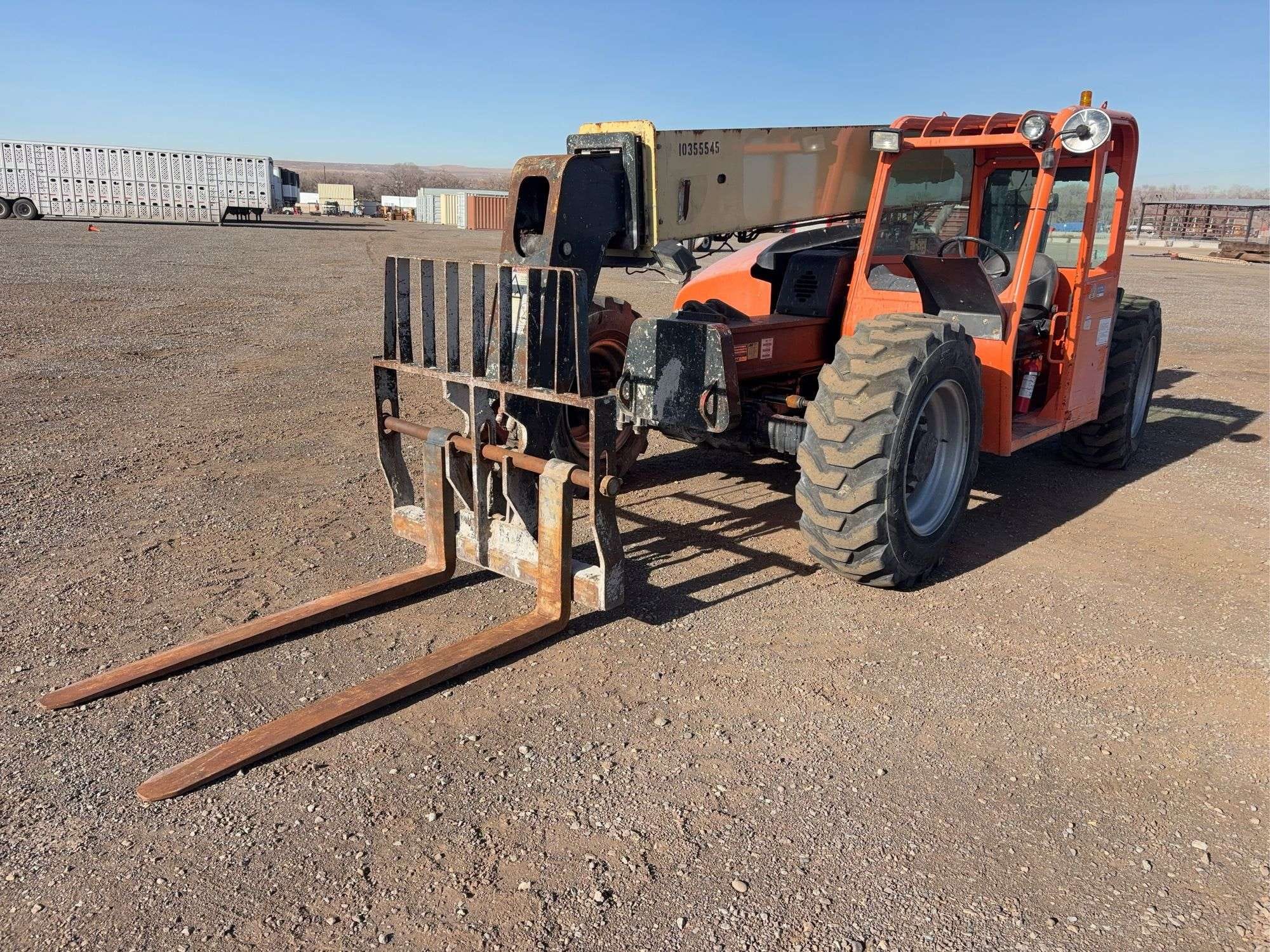 2015 JLG G6-42A Equipment Image0