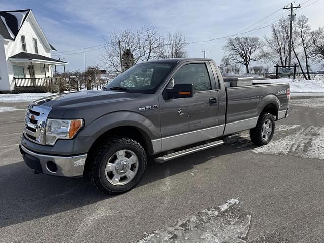 Image of Ford F-150 equipment image 1