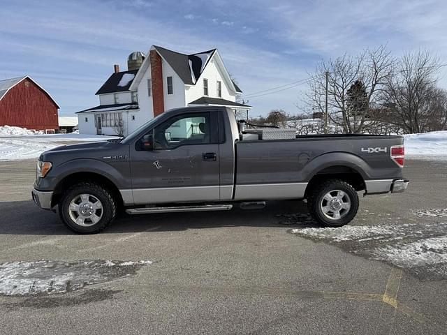 Image of Ford F-150 equipment image 2