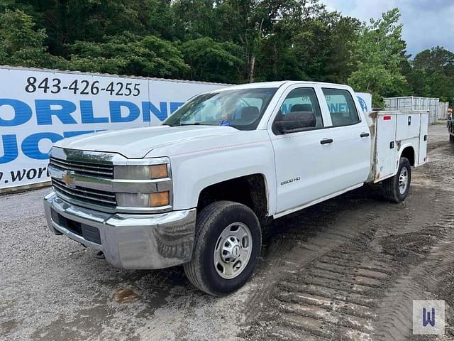 Image of Chevrolet 2500HD equipment image 1